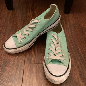 Teal converse chuck Taylor’s